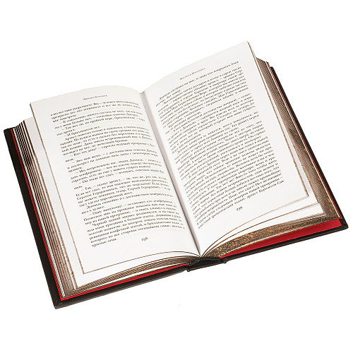 Книга в переплете из овечьей кожи "Мастер и Маргарита" Булгаков М.