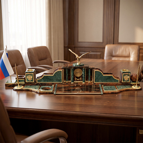 Настольный набор из обсидиана и мрамора "Орел"