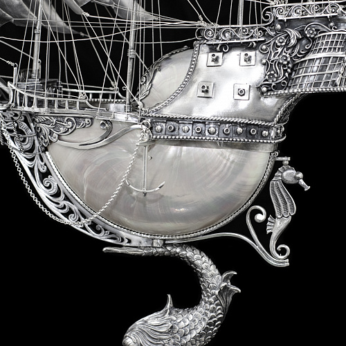 Эксклюзивный корабль из серебра