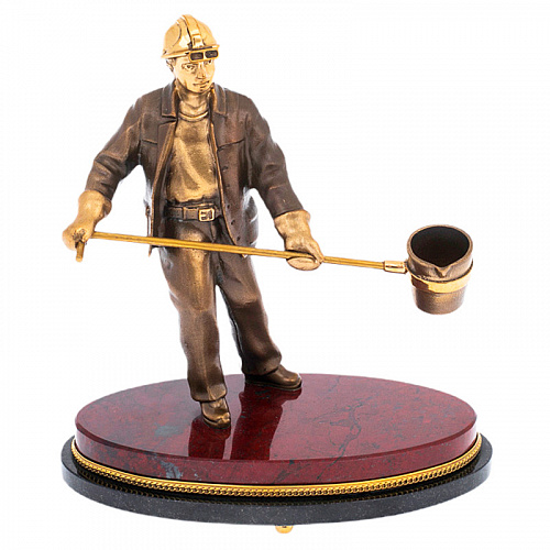 Статуэтка из бронзы "Металлург" Златоуст